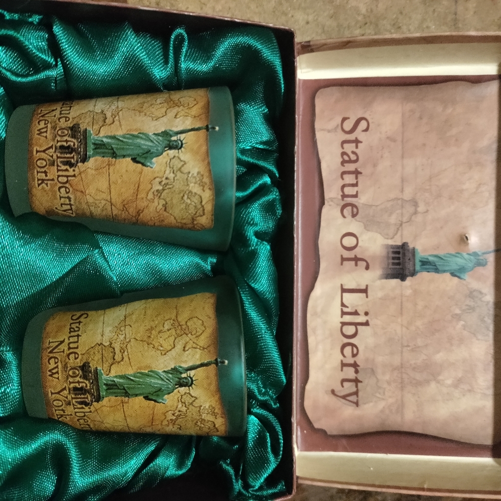 Statue of Liberty shot glass